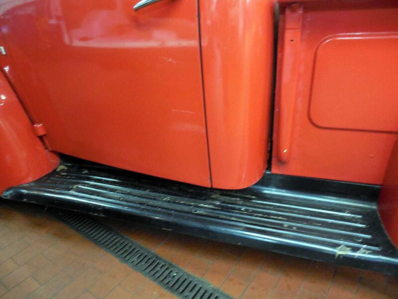 Ford Verkauft : F1 Pickup 1949 Stepside 6 Zyl. Flathead