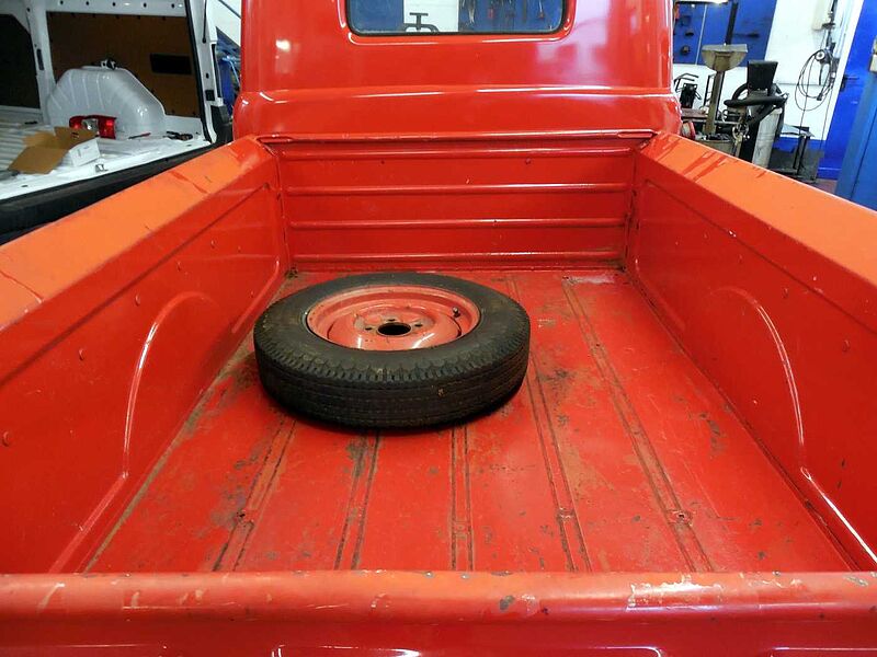 Ford Verkauft : F1 Pickup 1949 Stepside 6 Zyl. Flathead