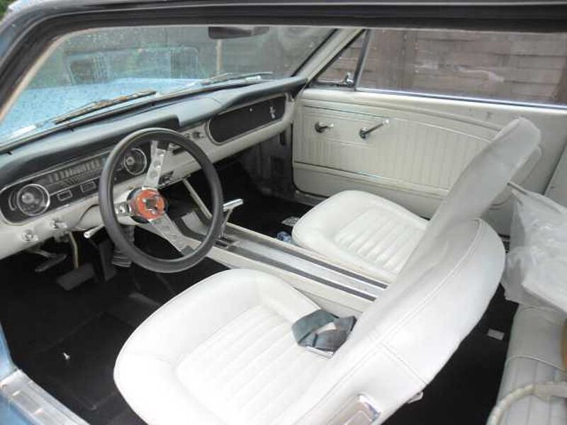 Ford Verkauft : Mustang 1965 V8 Coupe Automatik