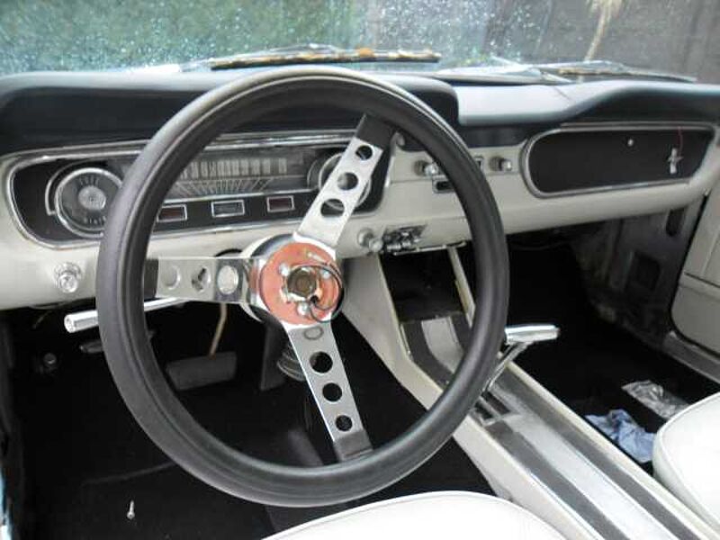 Ford Verkauft : Mustang 1965 V8 Coupe Automatik