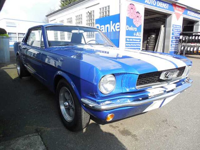 Ford Verkauft : Mustang V8 Coupe 1966 Automatic / Shelby Stripes