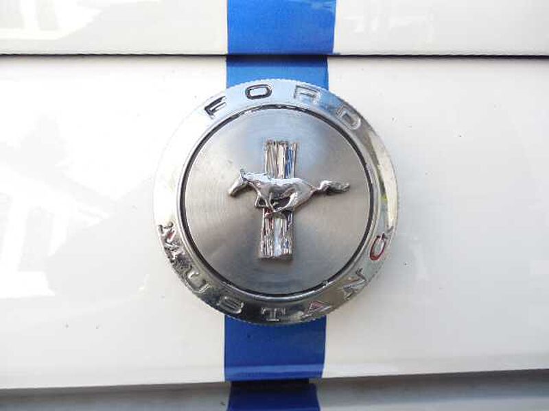 Ford Verkauft : Mustang V8 Coupe 1966 Automatic / Shelby Stripes