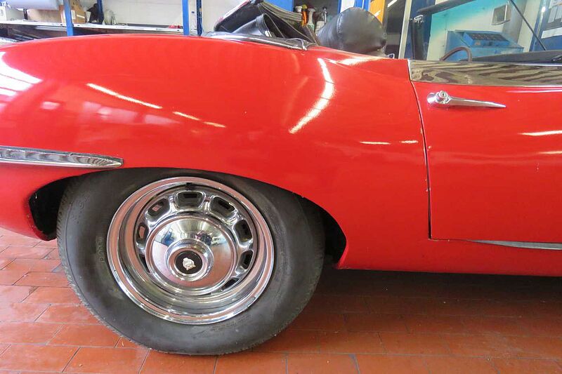 Jaguar Verkauft : E-Typ Roadster XKE 4.2 Ltr. Serie 2