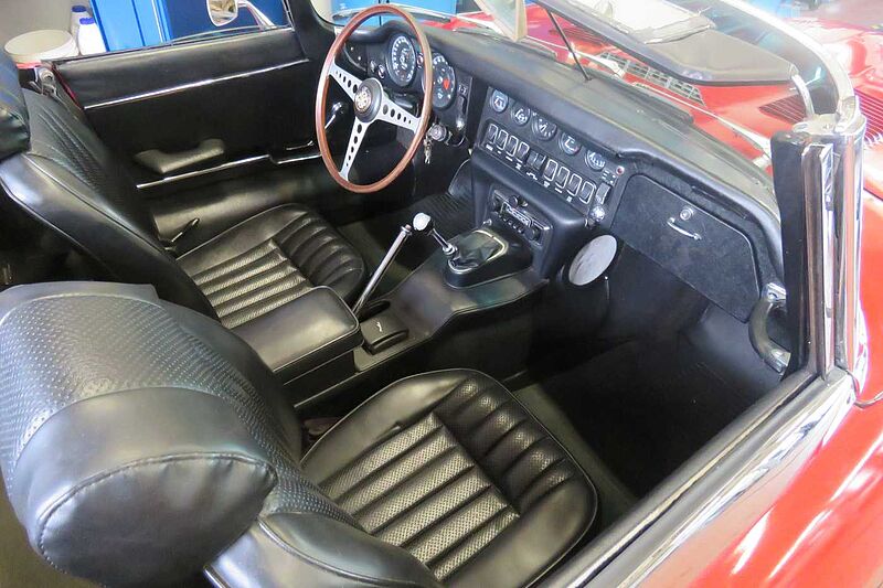 Jaguar Verkauft : E-Typ Roadster XKE 4.2 Ltr. Serie 2