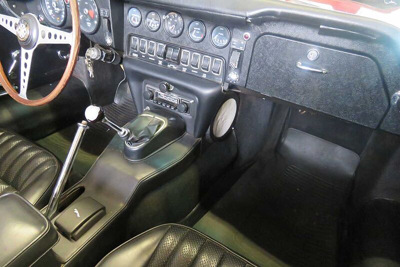 Jaguar Verkauft : E-Typ Roadster XKE 4.2 Ltr. Serie 2