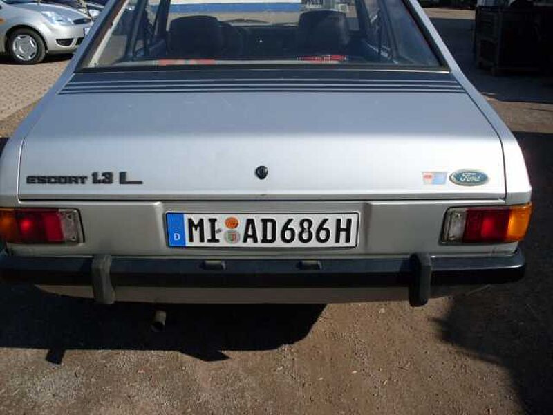 Ford Verkauft : Escort 1,3 L Avus/ H- Zulassung, TüV Neu