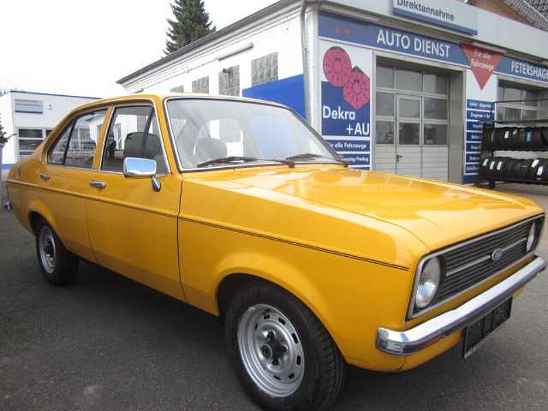 Ford Verkauft : Escort 1.3 L Automatic / 1. Hdn. erst 33 TKM