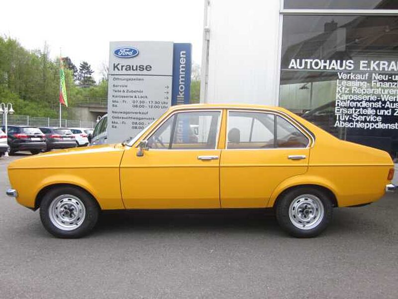 Ford Verkauft : Escort 1.3 L Automatic / 1. Hdn. erst 33 TKM