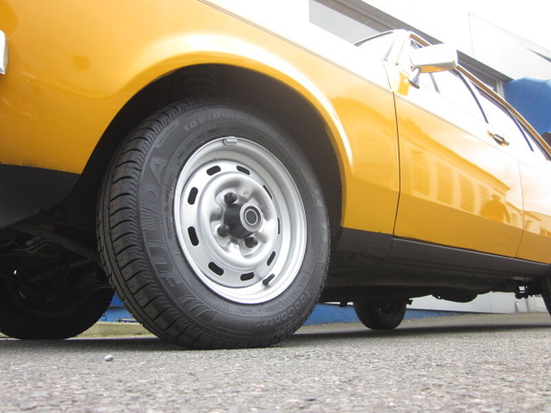 Ford Verkauft : Escort 1.3 L Automatic / 1. Hdn. erst 33 TKM