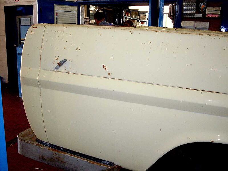 Ford Verkauft: Pickup F 250 V8 Custom Cab. / Klima