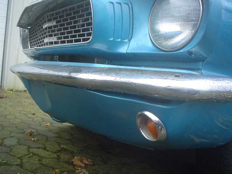 Ford Verkauft : Mustang V8 Automatic