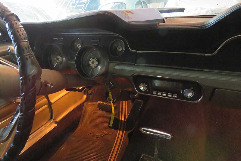 Ford Verkauft : Mustang Cabrio 1967/ 4.7-V8 Automatic/elektr. Dach