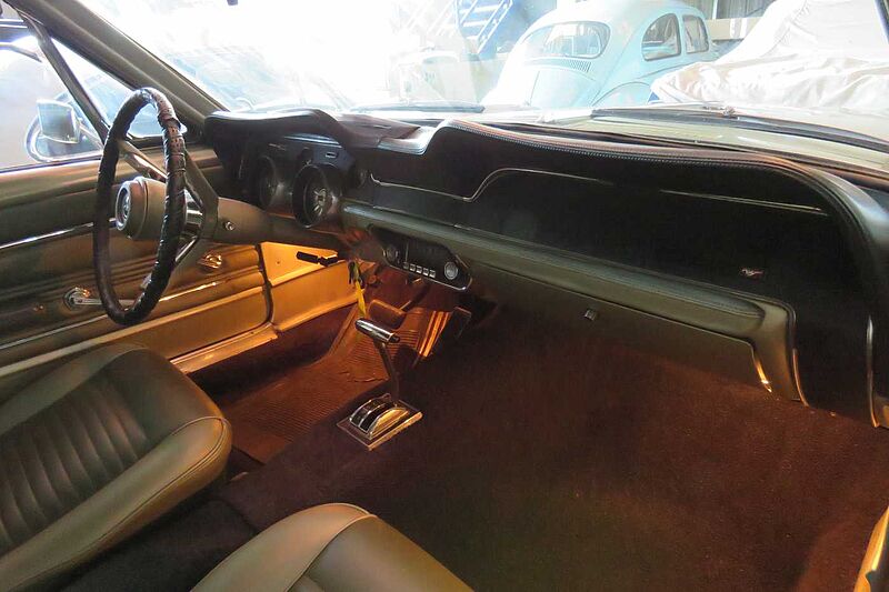 Ford Verkauft : Mustang Cabrio 1967/ 4.7-V8 Automatic/elektr. Dach