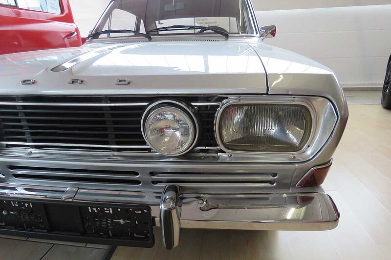 Ford Verkauft : Taunus P6 15M RS Coupe 1970