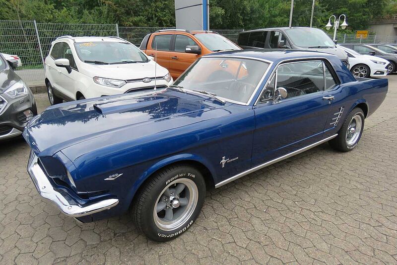 Ford Verkauft : Mustang Coupe V8 1966 Automatic/ Kalifornien