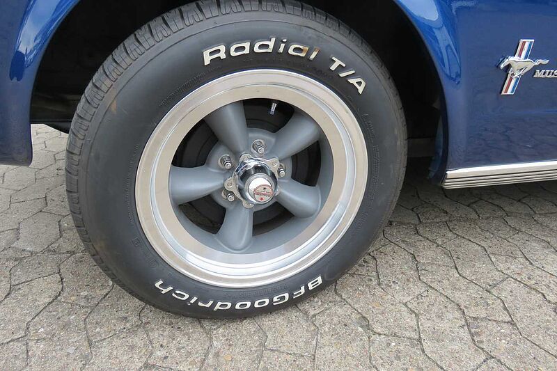 Ford Verkauft : Mustang Coupe V8 1966 Automatic/ Kalifornien