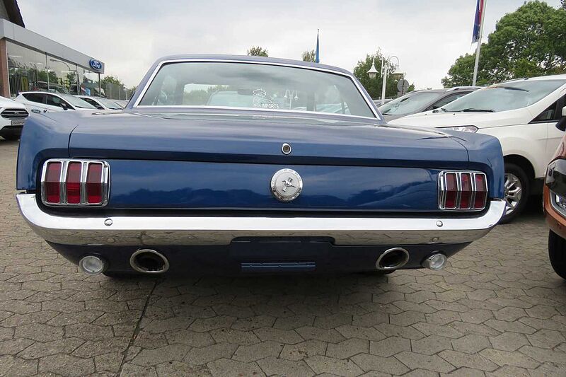 Ford Verkauft : Mustang Coupe V8 1966 Automatic/ Kalifornien