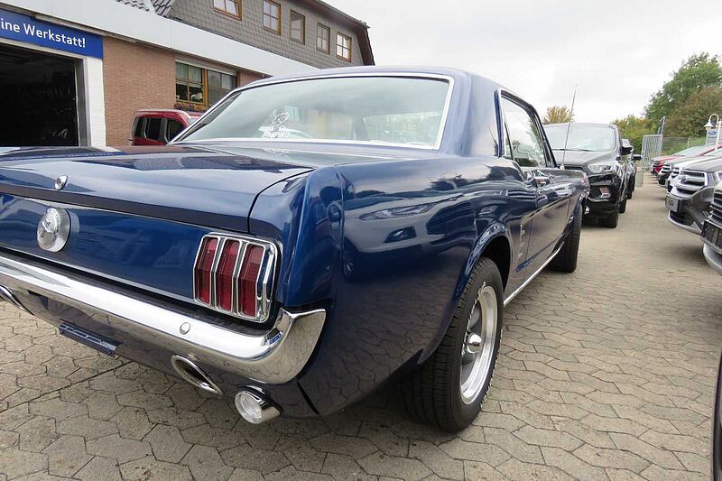 Ford Verkauft : Mustang Coupe V8 1966 Automatic/ Kalifornien