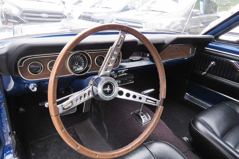 Ford Verkauft : Mustang Coupe V8 1966 Automatic/ Kalifornien