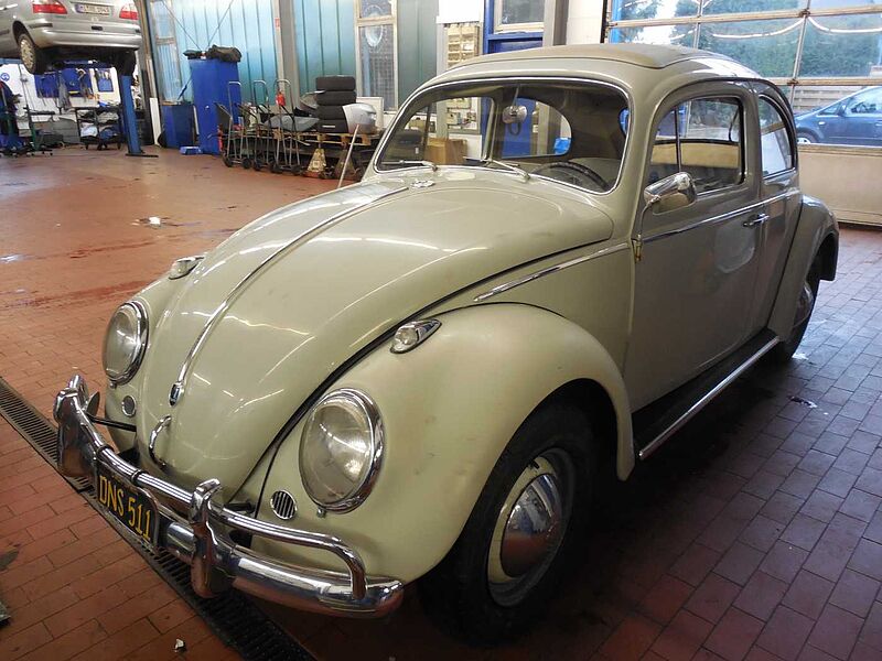Volkswagen Verkauft : Käfer 1960 Faltdach / 1. Hdn. / Black Plate