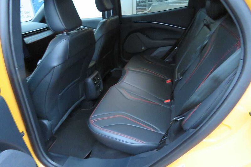 Ford Mustang Mach-E 4x4 B&O 75 kwh -48 % Techno1