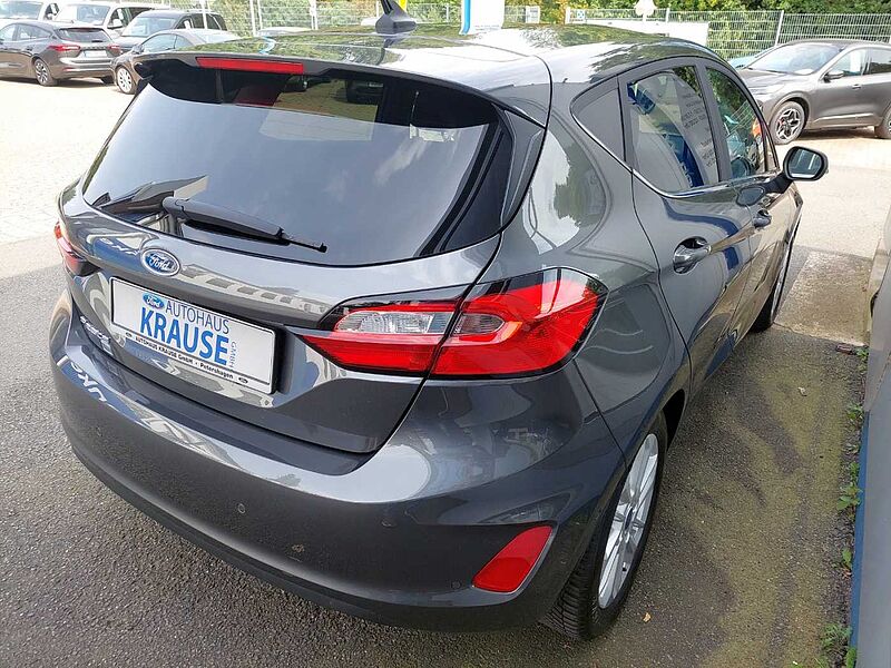 Ford Fiesta 1.1 TITANIUM Navigation RF-Kam.
