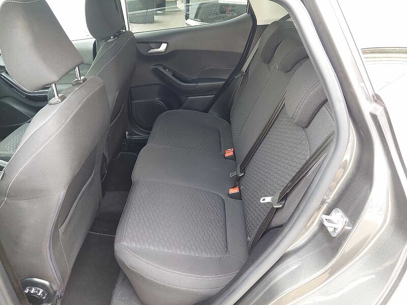 Ford Fiesta 1.1 TITANIUM Navigation RF-Kam.