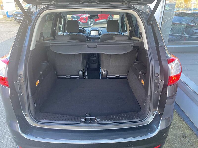 Ford Grand C-MAX Titanium 1. Hdn.