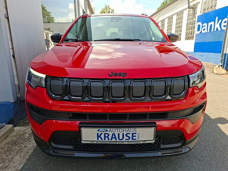 Jeep Compass 1.6 Multijet Night Eagle 1.Hd 28 tkm AHK