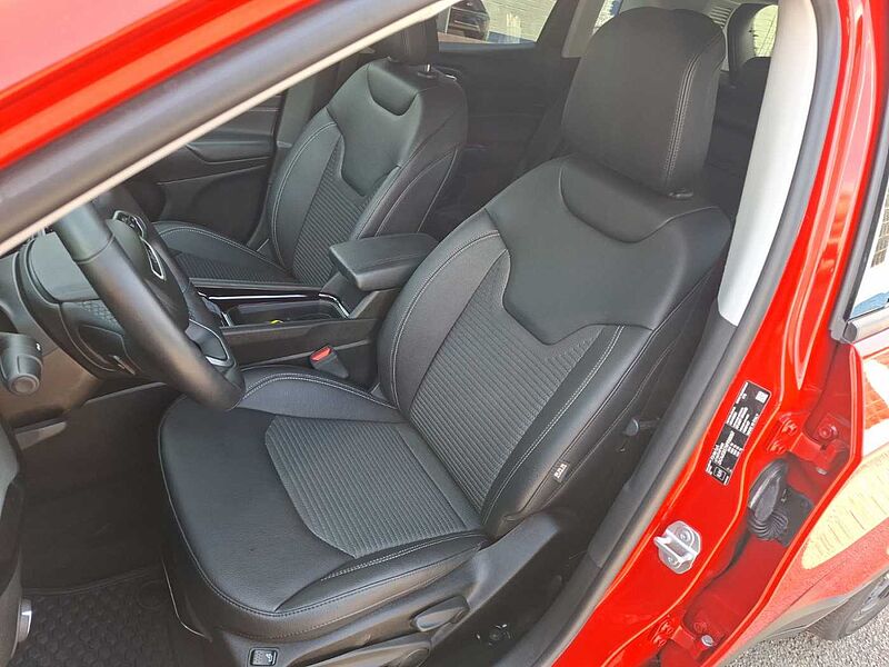 Jeep Compass 1.6 Multijet Night Eagle 1.Hd 28 tkm AHK