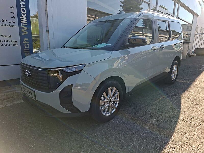 Ford Tourneo Courier Titanium Automatic