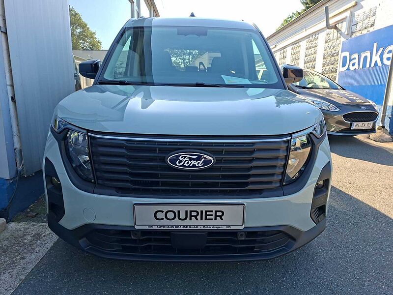 Ford Tourneo Courier Titanium Automatic