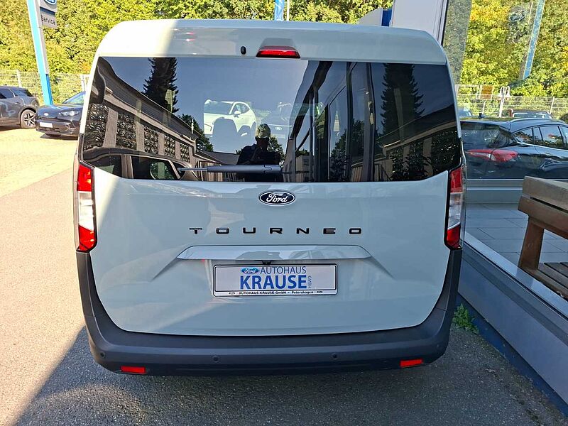 Ford Tourneo Courier Titanium Automatic
