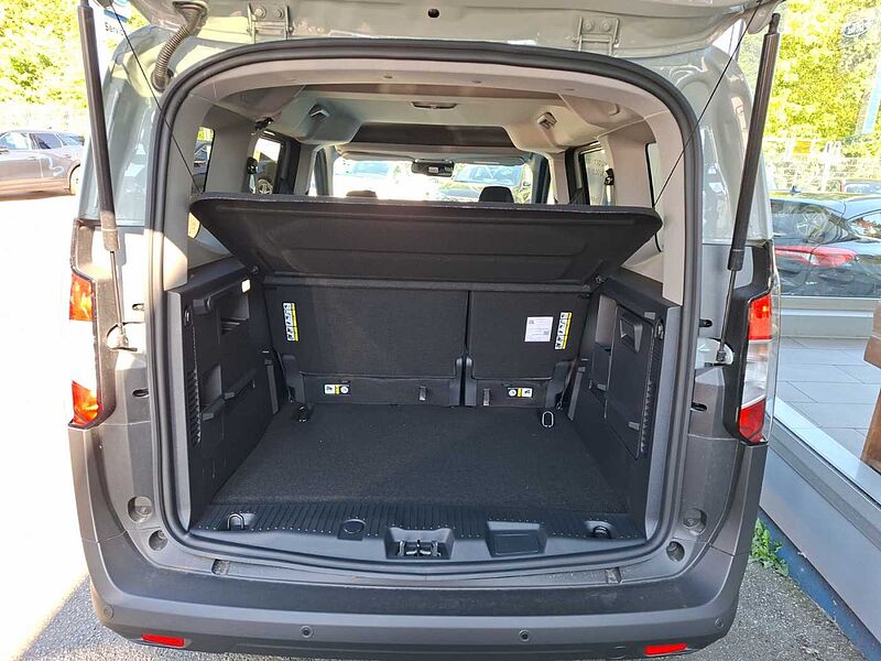 Ford Tourneo Courier Titanium Automatic