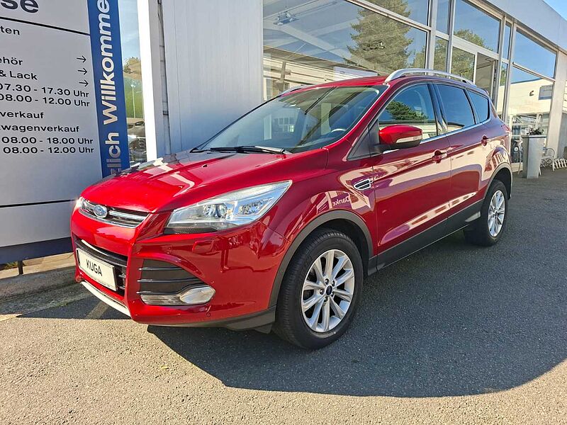 Ford Kuga 1.5 Titanium 1. Hdn. AHK