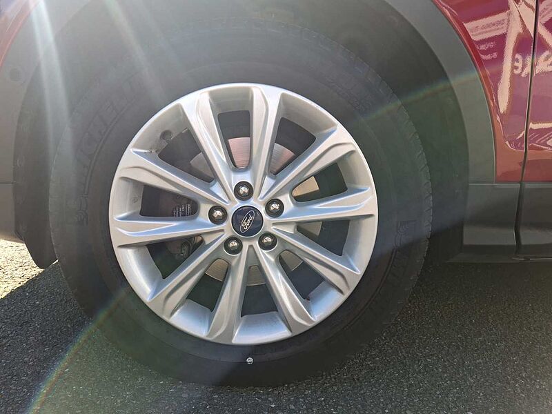 Ford Kuga 1.5 Titanium 1. Hdn. AHK