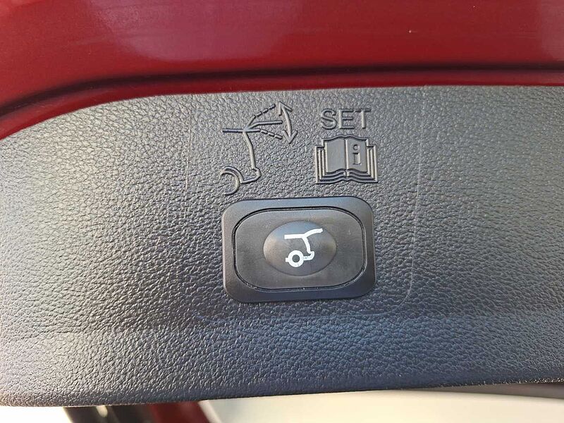 Ford Kuga 1.5 Titanium 1. Hdn. AHK