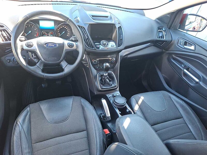 Ford Kuga 1.5 Titanium 1. Hdn. AHK