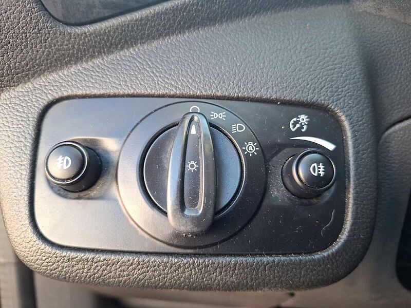 Ford Kuga 1.5 Titanium 1. Hdn. AHK