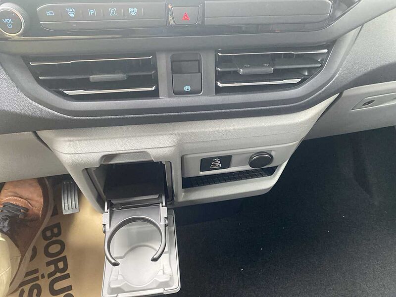 Ford Tourneo Custom Titanium 320 L1 Automatic 125KW