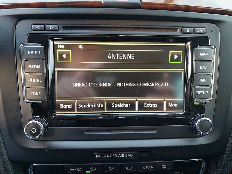 SKODA Superb 4x4 Elegance AHK NAVI