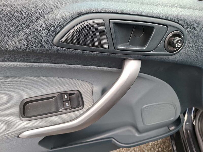 Ford Fiesta Trend 1. Hdn. 33 TKM