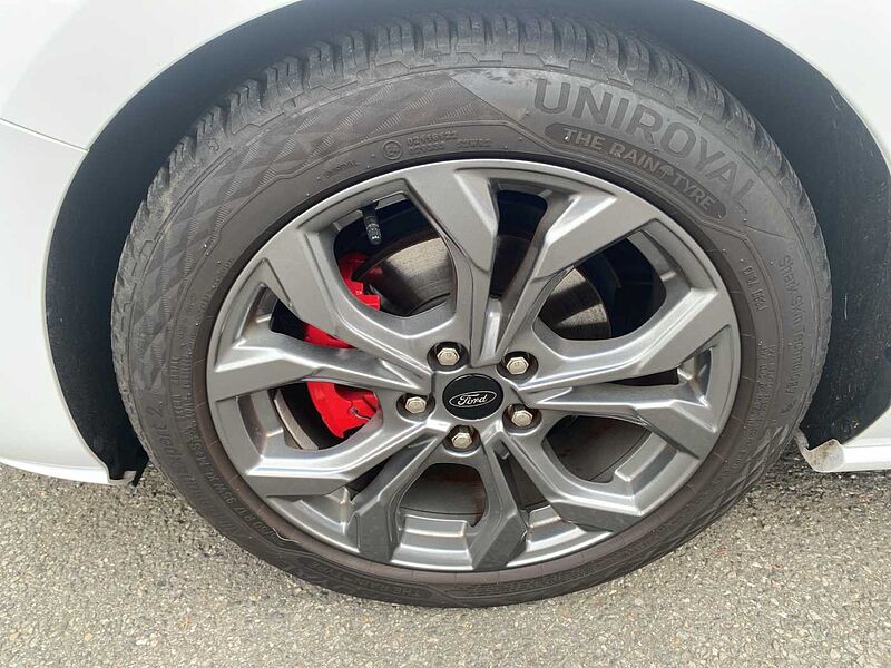 Ford Focus Turnier Hybrid ST-LINE 21 TKM