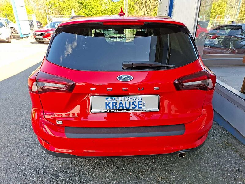 Ford Focus Cool&Connect AHK