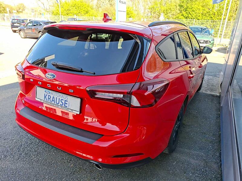 Ford Focus Cool&Connect AHK