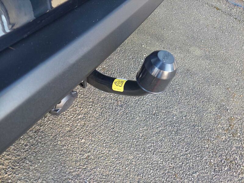 Ford Transit Courier Limited Automatic AHK