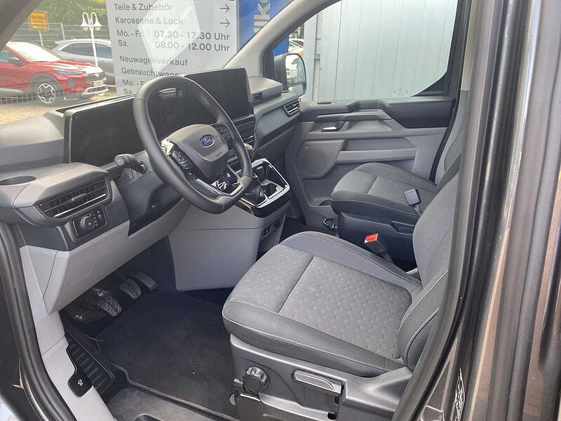 Ford Custom 320 L1 Titanium AHK 2.5 to.