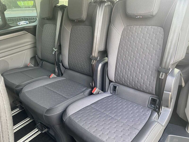 Ford Custom 320 L1 Titanium AHK 2.5 to.