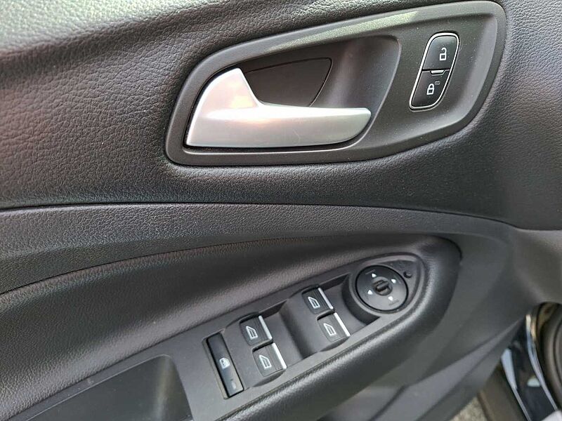 Ford Kuga Titanium AHK Navi WiPa