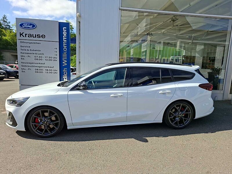 Ford Focus ST X Turnier Automatik Recaro AHK